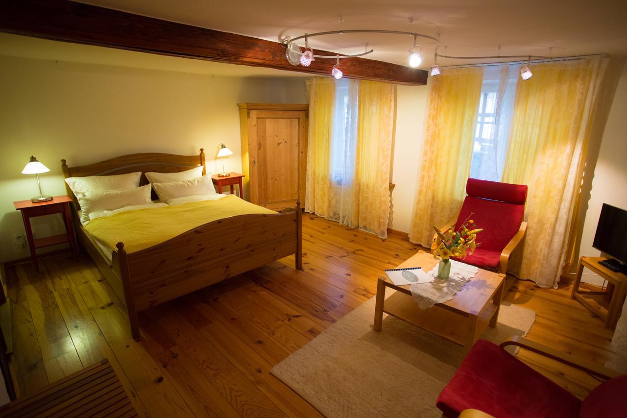 Beate'S Bed & Breakfast Munzenberg Exterior photo